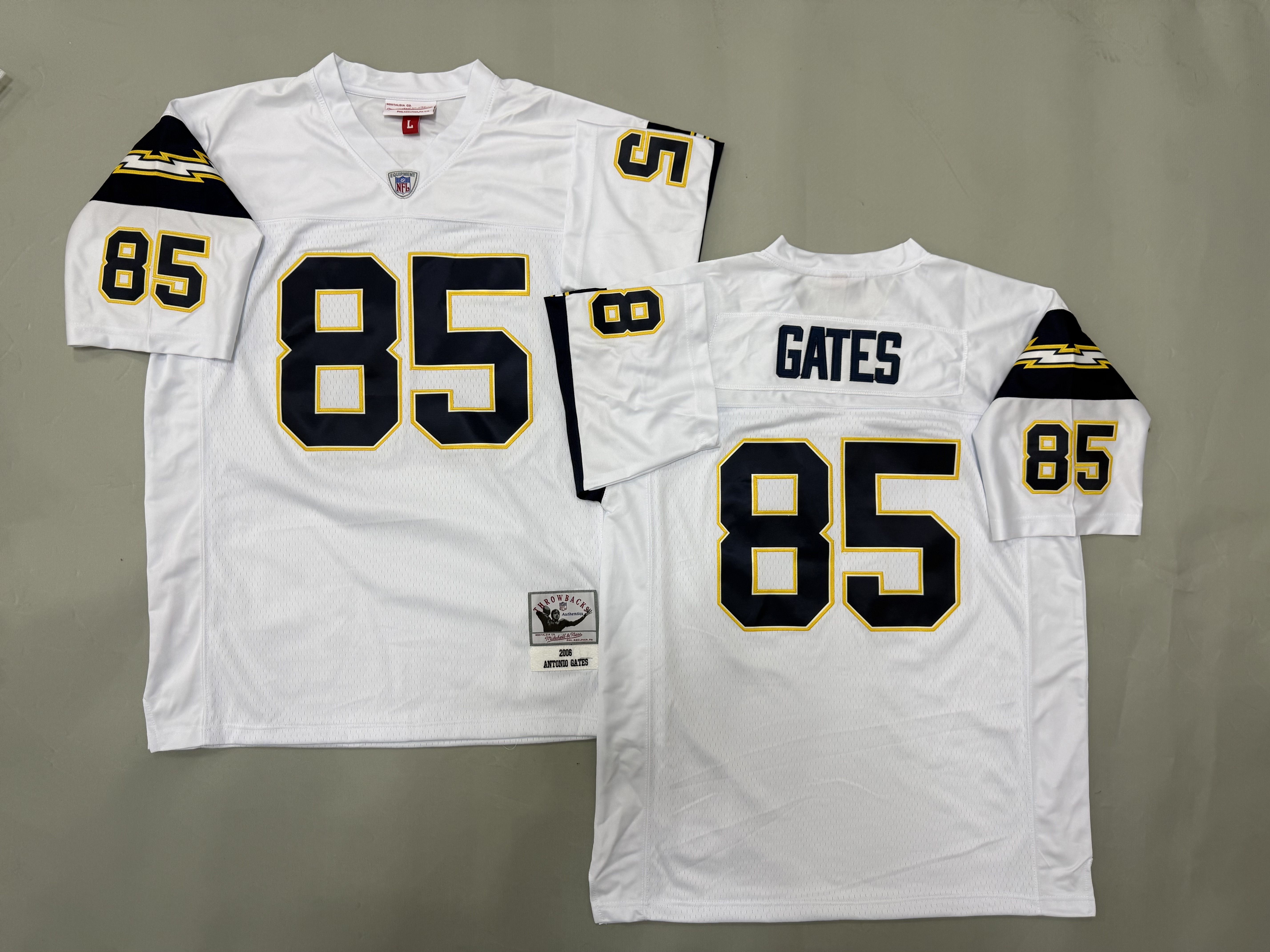Men 2026 Los Angeles Chargers #85 Gates White Throwback Limited NFL Jersey style 01